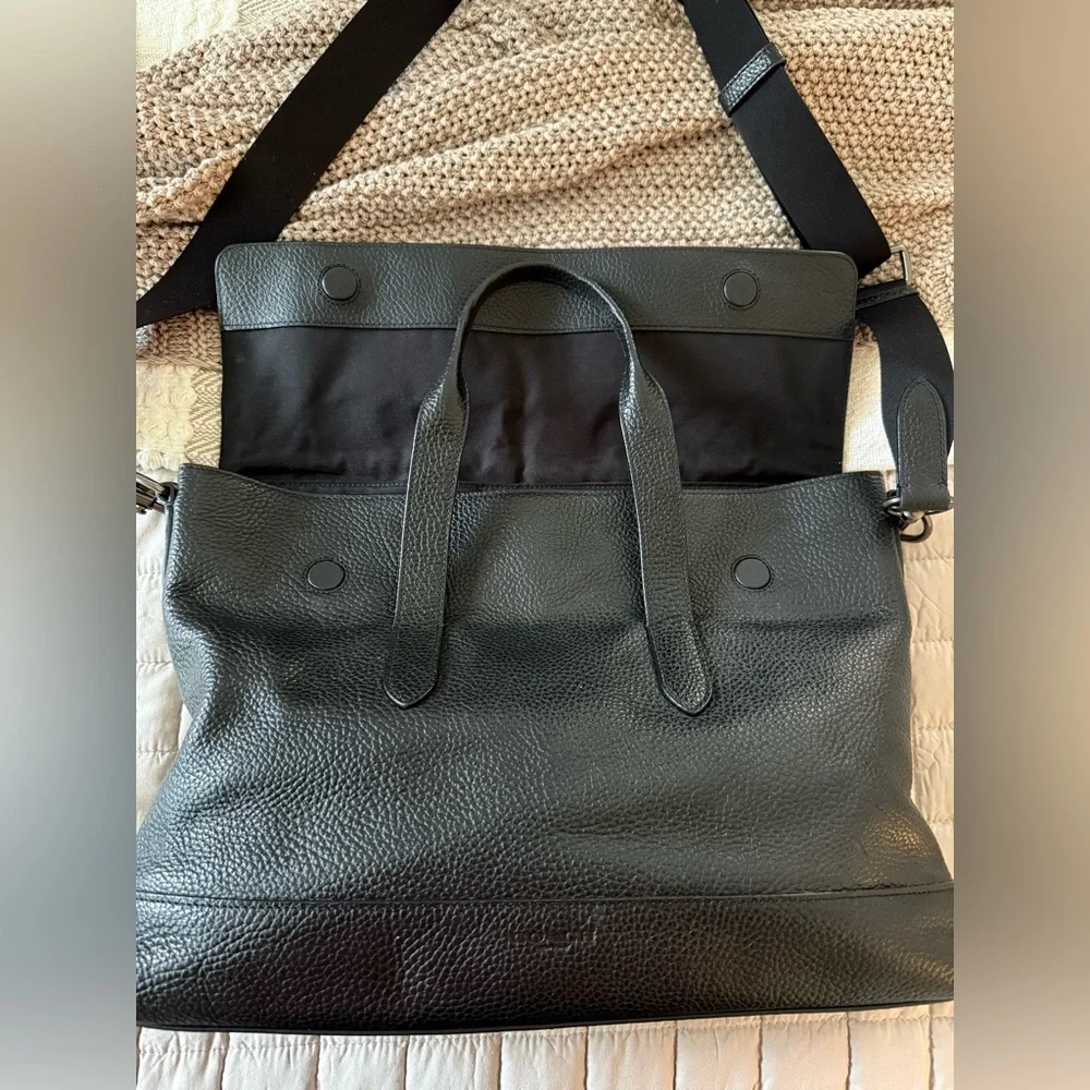 Elegant coach New York Black Leather Men's messenger Bag